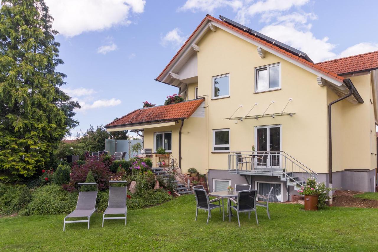 Bed and Breakfast Gaestehaus Burgblick Bisingen Екстер'єр фото